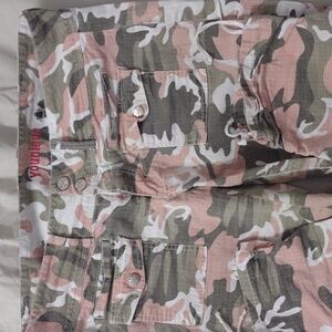 Pink camo capris 34" waist